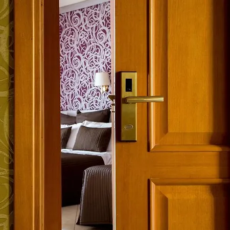 In Vale&hillary Colosseo Nocleg ze śniadaniem Rzym