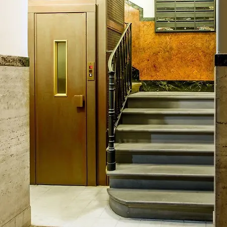 In Vale&hillary Colosseo