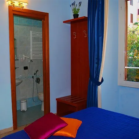 In Vale&hillary Colosseo 3*