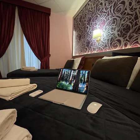 In Vale&hillary Colosseo 3*