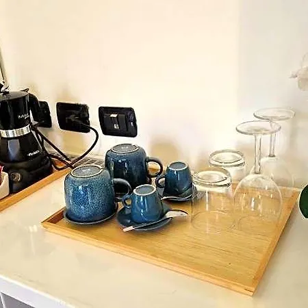 Bed & Breakfast In Vale&hillary Colosseo 3*