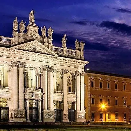Bed & Breakfast In Vale&hillary Colosseo