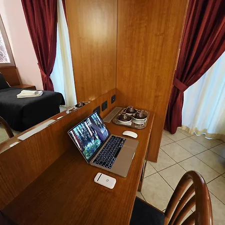 In Vale&hillary Colosseo Bed & Breakfast 3*
