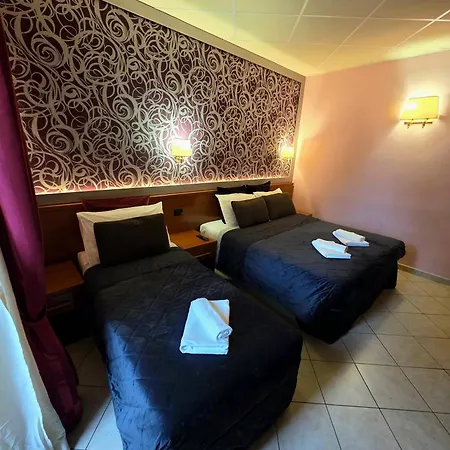 Bed and breakfast In Vale&hillary Colosseo Roma